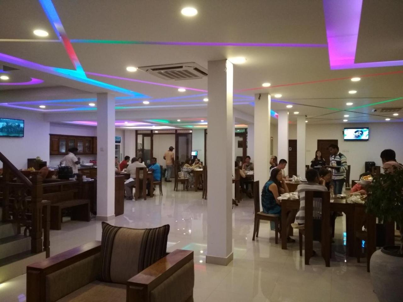 Sanu Lagoon Resort & Spa Tangalle Buitenkant foto
