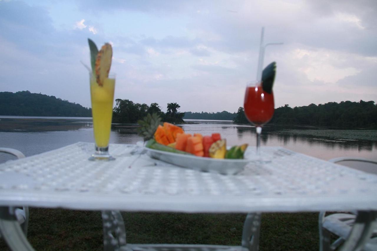 Sanu Lagoon Resort & Spa Tangalle Buitenkant foto