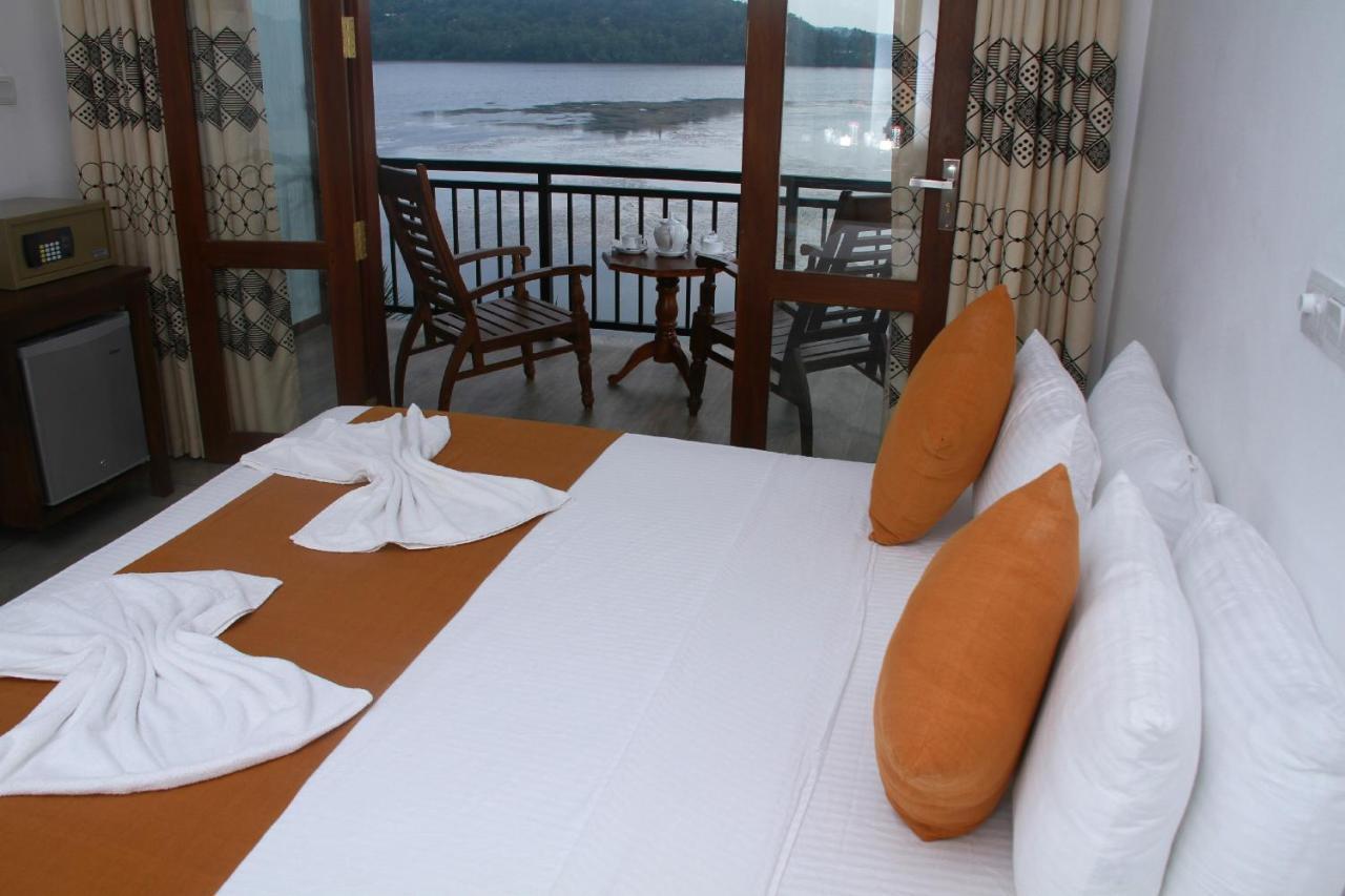 Sanu Lagoon Resort & Spa Tangalle Buitenkant foto