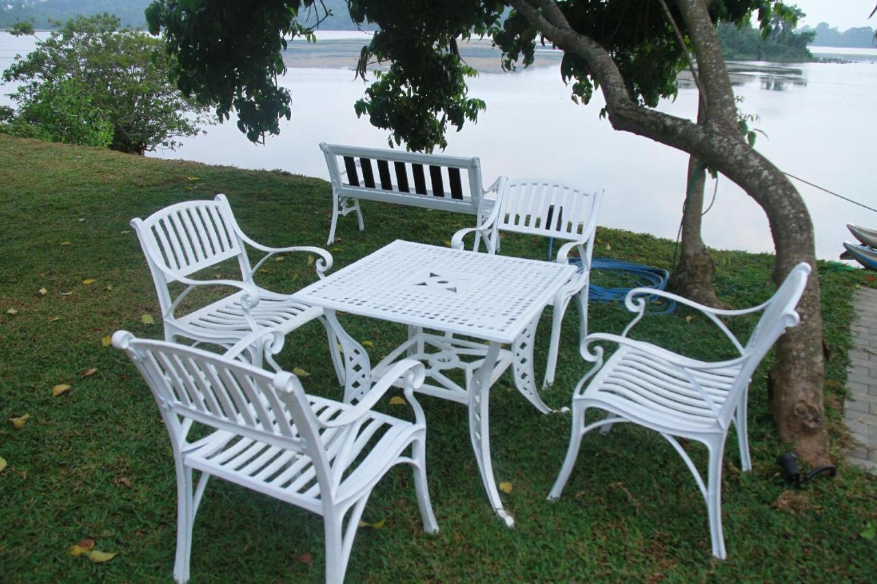 Sanu Lagoon Resort & Spa Tangalle Buitenkant foto