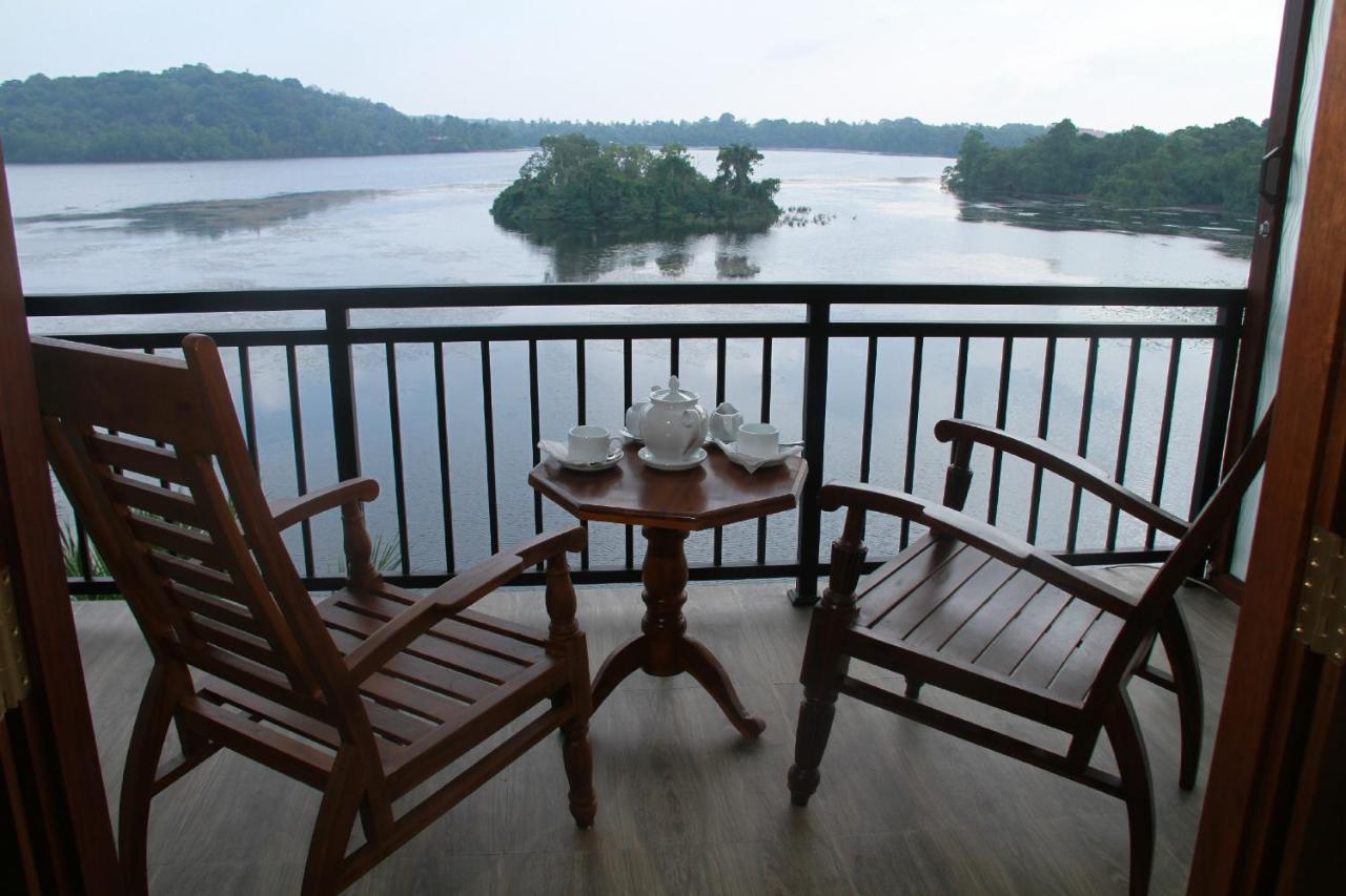 Sanu Lagoon Resort & Spa Tangalle Buitenkant foto