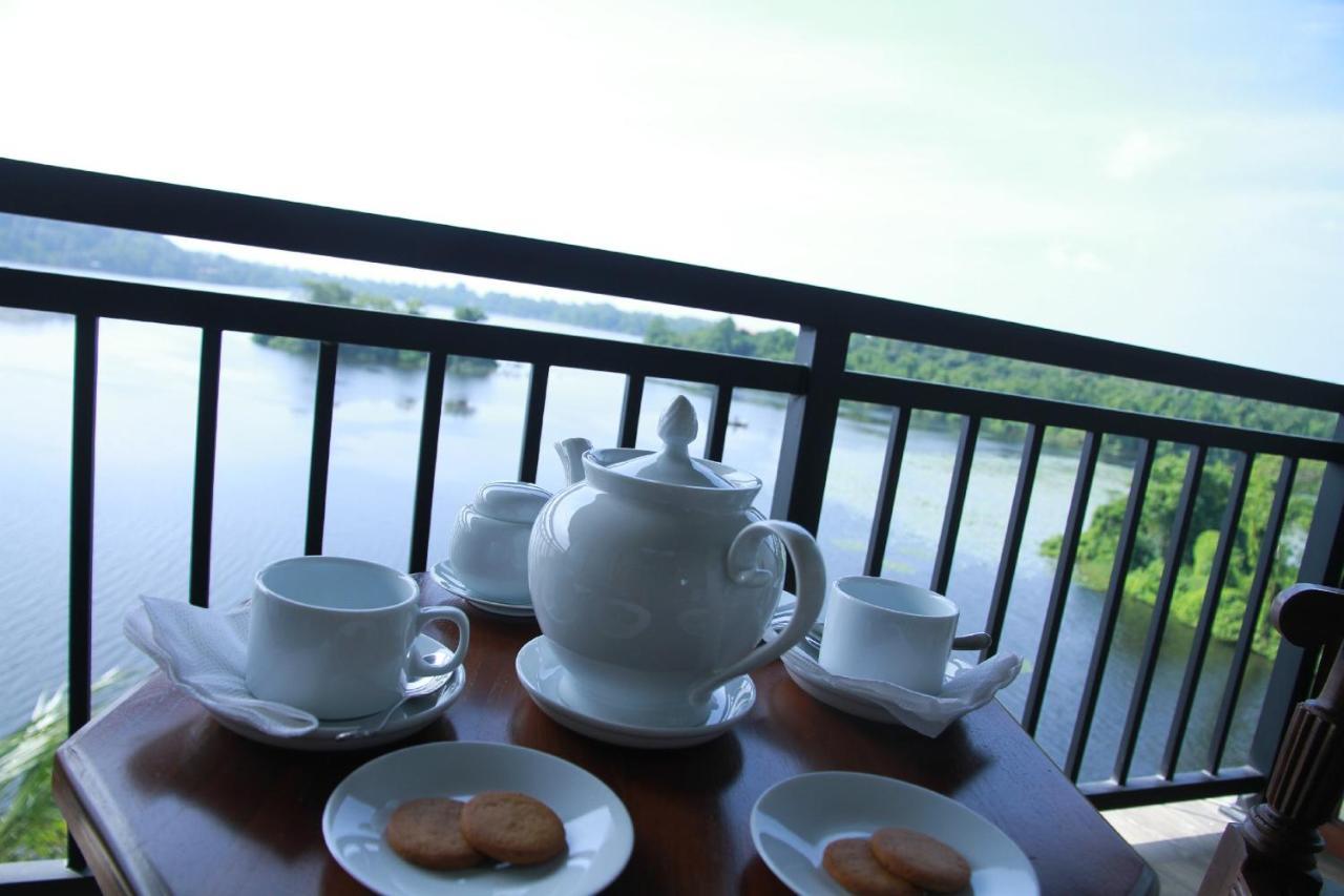 Sanu Lagoon Resort & Spa Tangalle Buitenkant foto