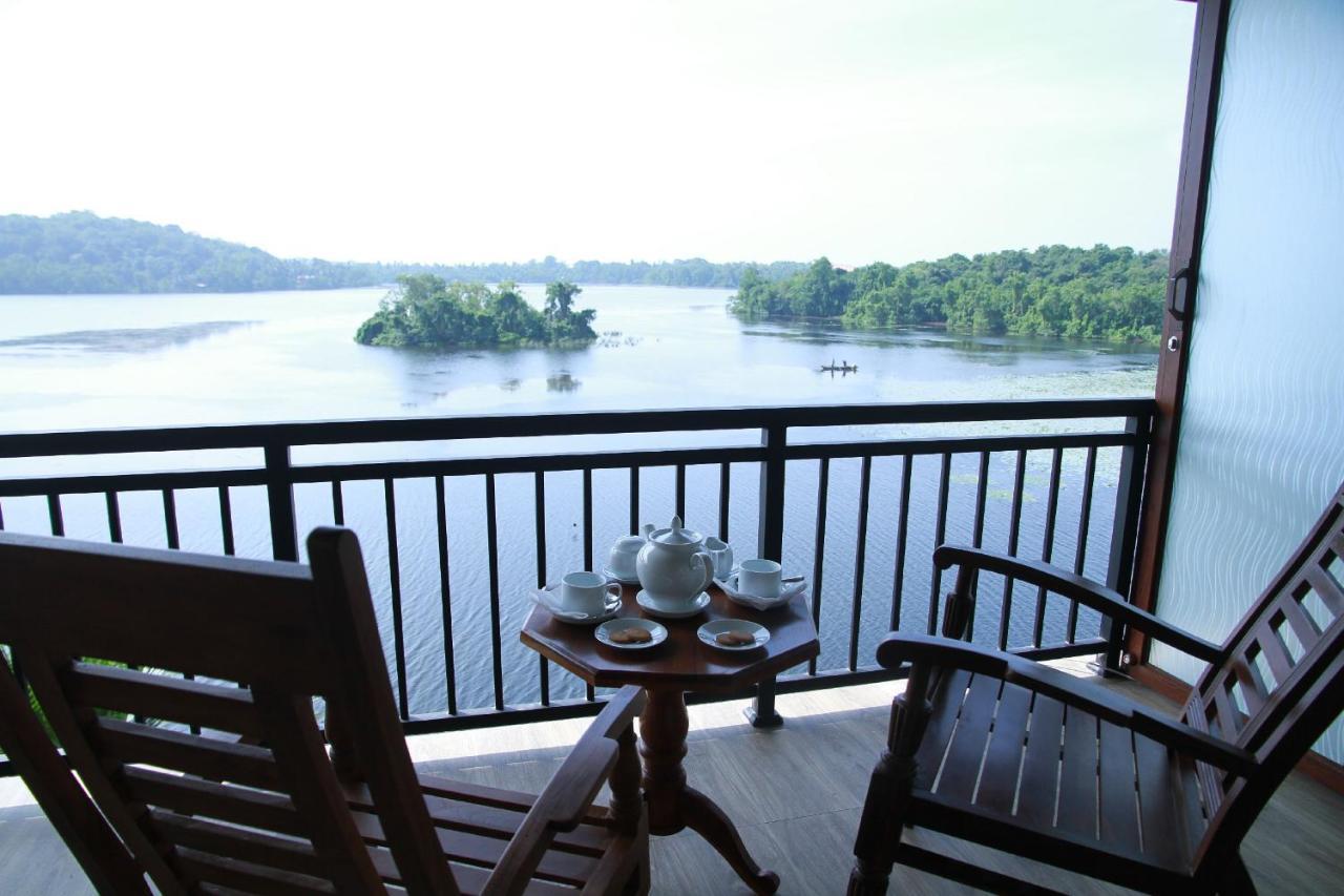 Sanu Lagoon Resort & Spa Tangalle Buitenkant foto