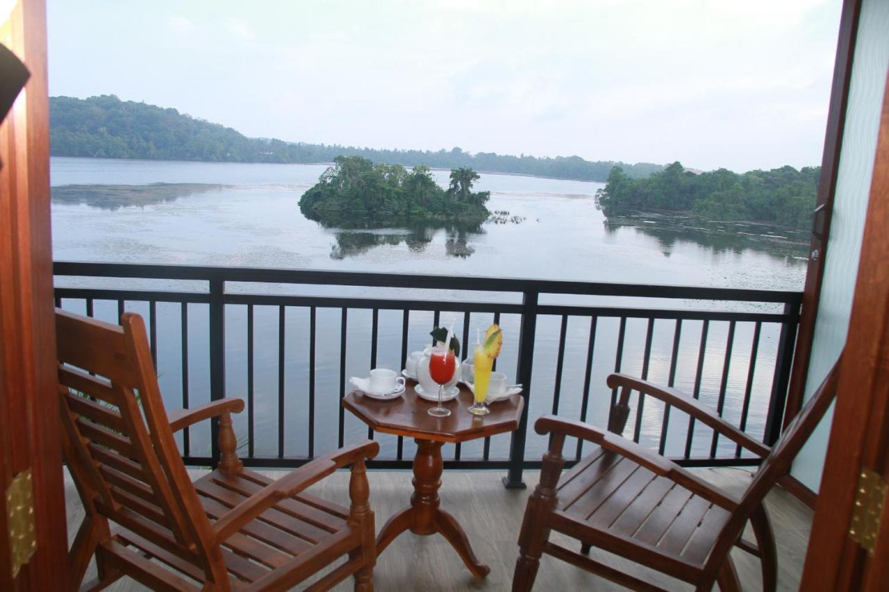 Sanu Lagoon Resort & Spa Tangalle Buitenkant foto